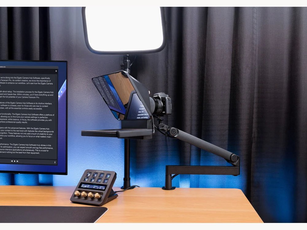Elgato Prompter front display showing on-camera content