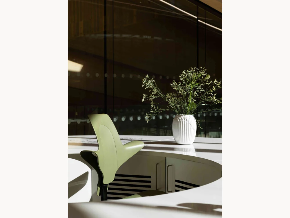 HÅG Capisco Puls workspace lifestyle image