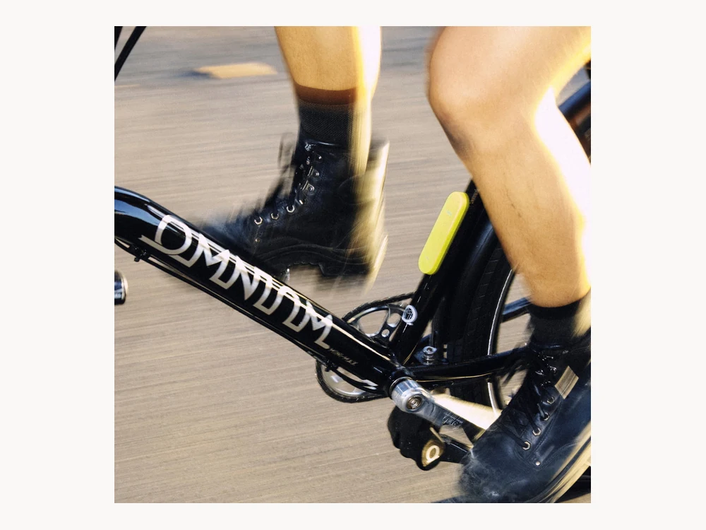 Knog Scout installed on a bike frame in use
