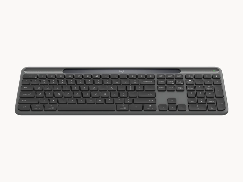 Logitech Signature Slim Solar+ K980 typing angle