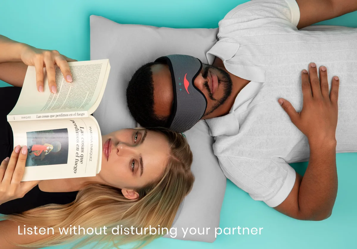 Manta SOUND Sleep Mask used in bed without disturbing a partner