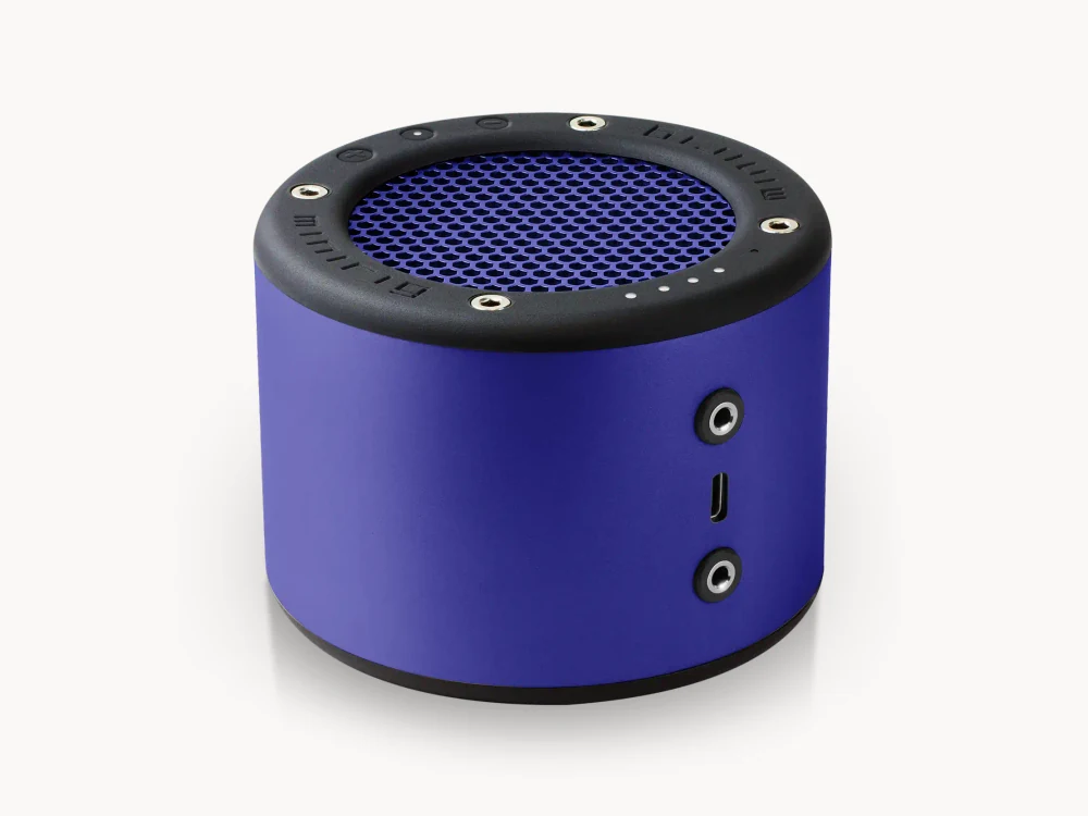 Minirig 4 blue Bluetooth speaker angled product view
