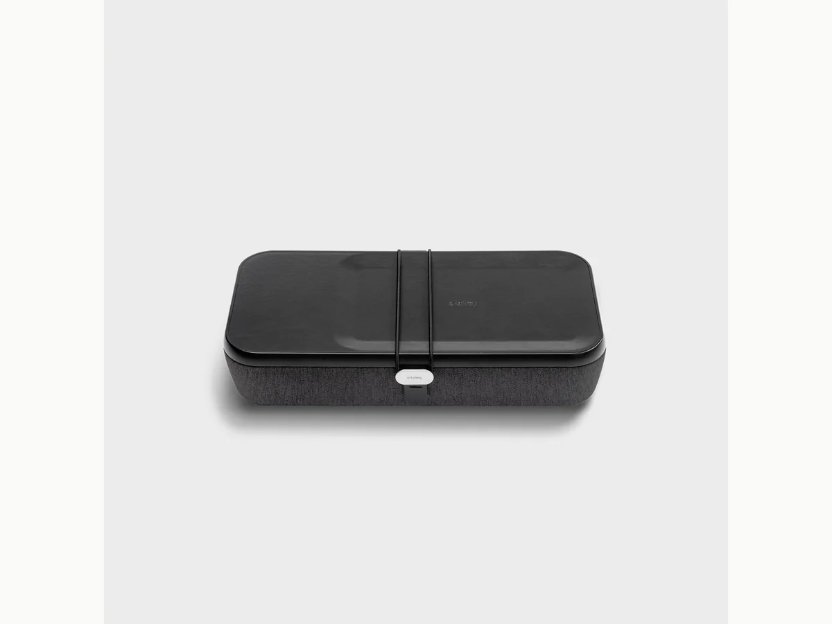 Orbitkey Nest v2 closed black tech organizer