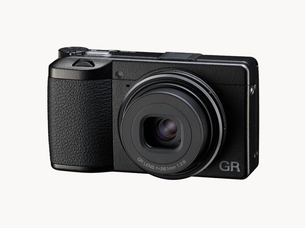 Ricoh GR IIIx HDF angled product view with extended lens
