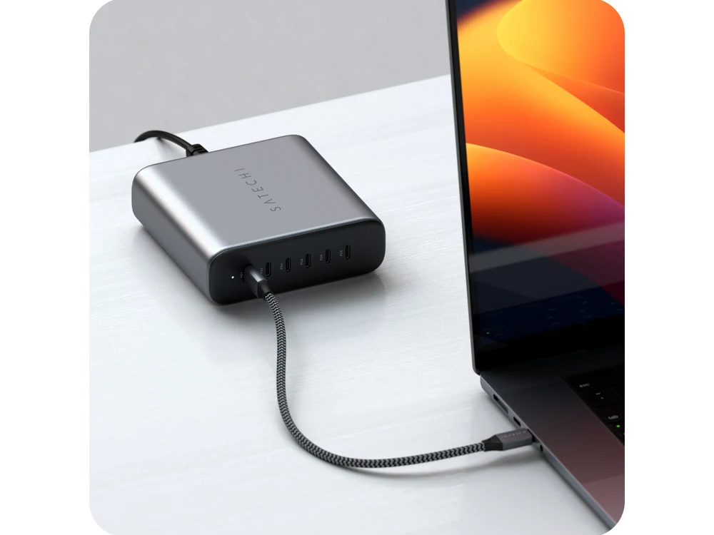 Satechi 200W GaN Charger connected to a laptop