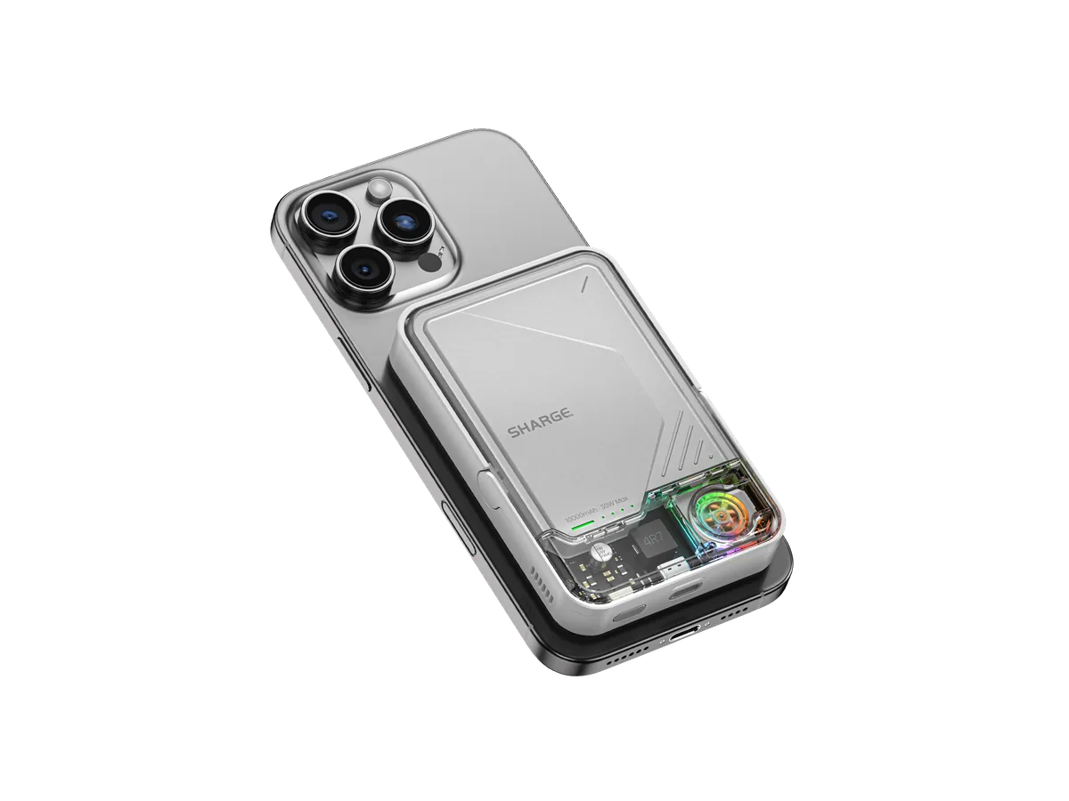 SHARGE ICEMAG 2 shown attached to a phone with the transparent lower module visible